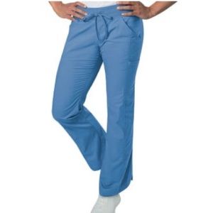 NWT. Landau scrub pants Cargo pockets. Large Petite Ceil Blue